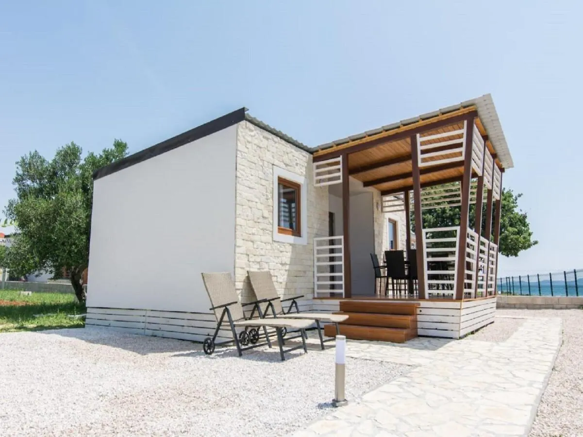 Mobile Home Plumeria 1 Biograd Na Moru