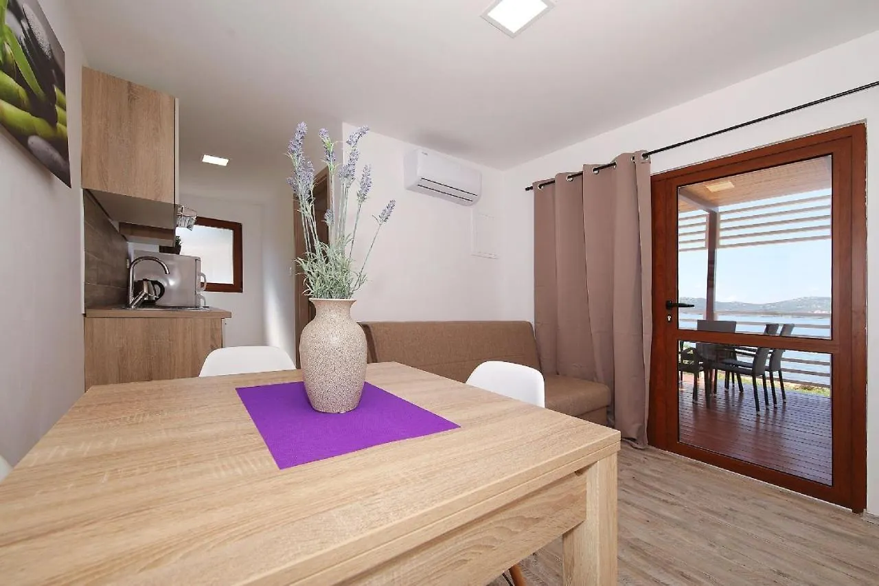 Mobile Home Plumeria 1 Biograd Na Moru